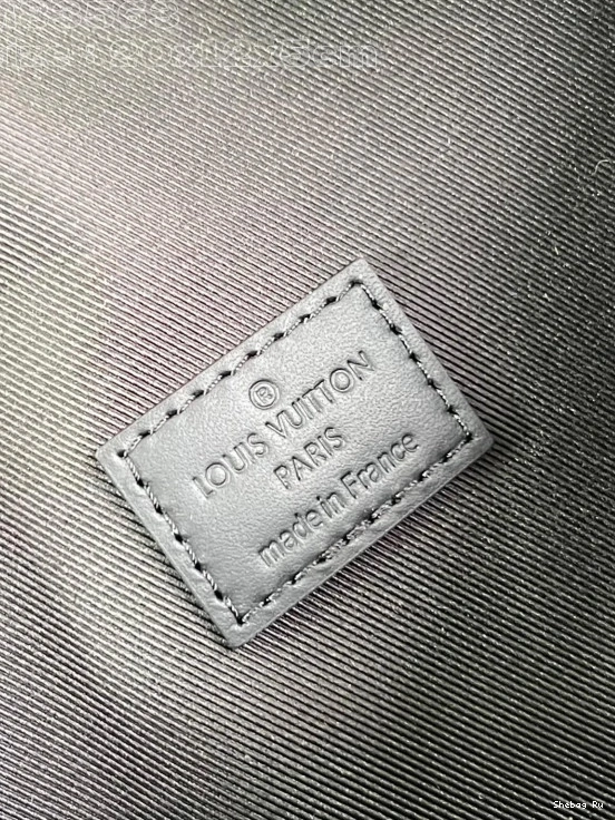 VUITTON Wallet-20*12*5.5CM LOUIS Pilot Wearable 0823